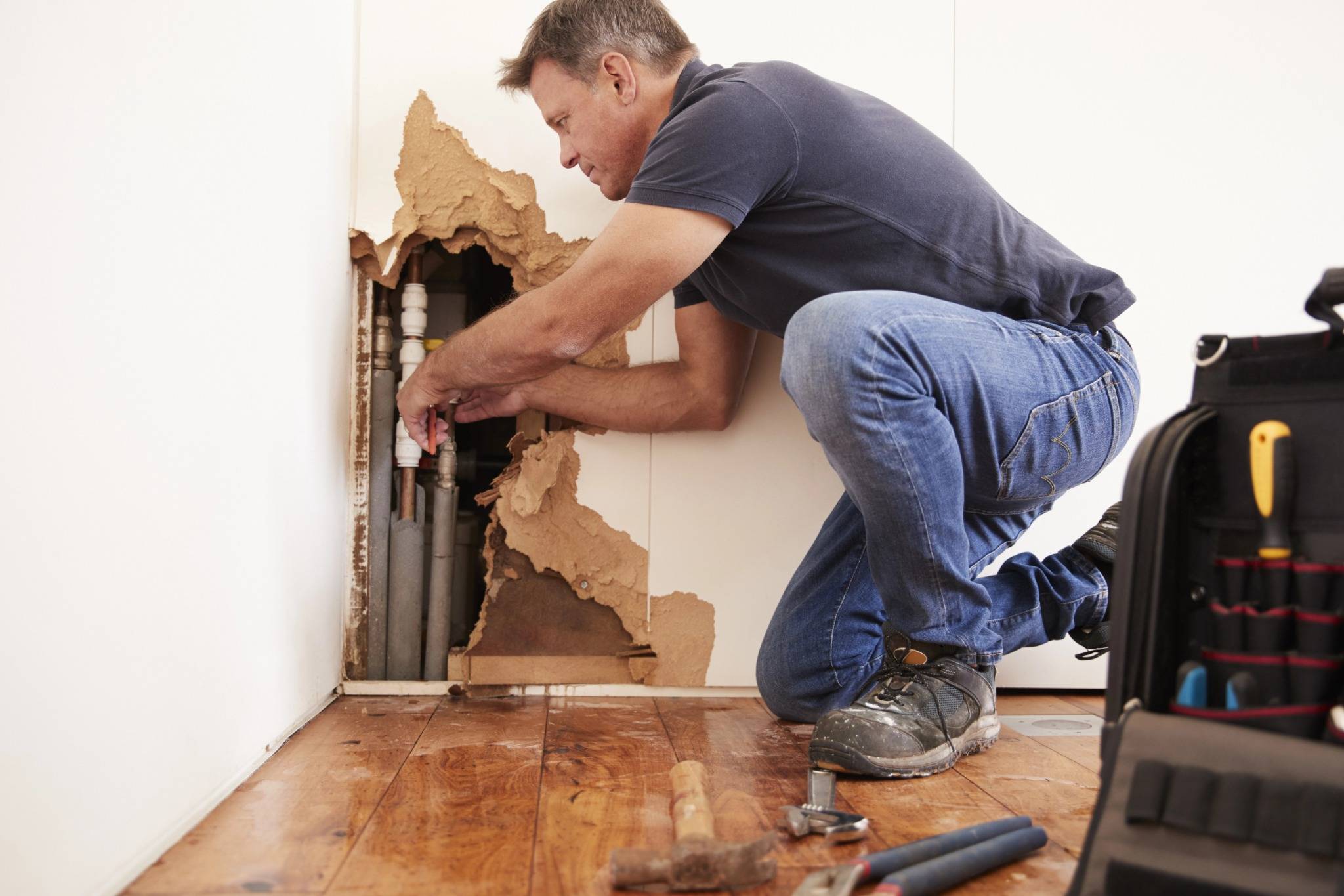 emergency-pipe-leak-repair-service